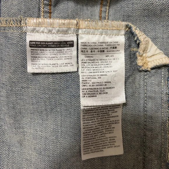 Levi's Men's Medium Blue Denim Jacket - Picture 6 of 9